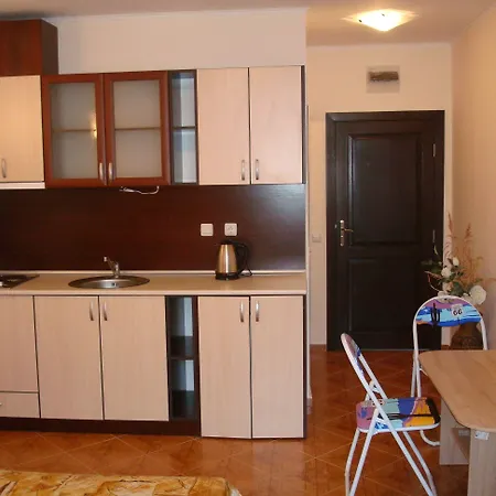 شقة فندقية Saint Elena Apartcomplex 3*