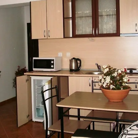 شقة فندقية Saint Elena Apartcomplex 3*
