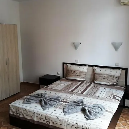 Saint Elena Apartcomplex شقة فندقية ساني بيتش