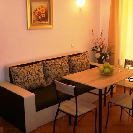 شقة فندقية Saint Elena Apartcomplex 3*
